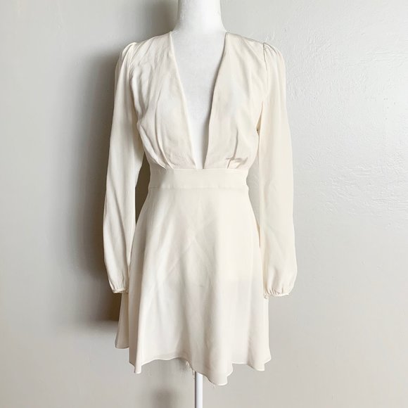 Carmella Dresses & Skirts - Carmella Michli Ivory Silk Fringe Belt Midi Dress